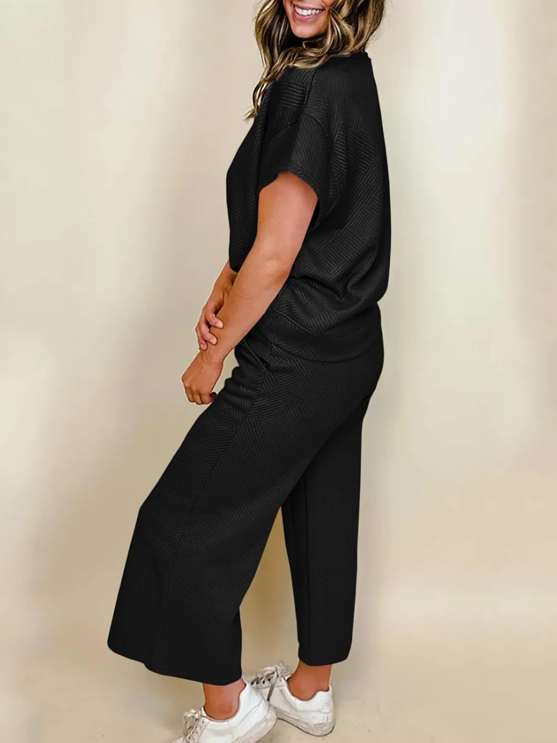 Fazortev Womens 2 Piece Outfits Sweatsuit Short Sleeve Tops and Drawstring Waist Cropped Wide Leg Pants Loungewear Sets