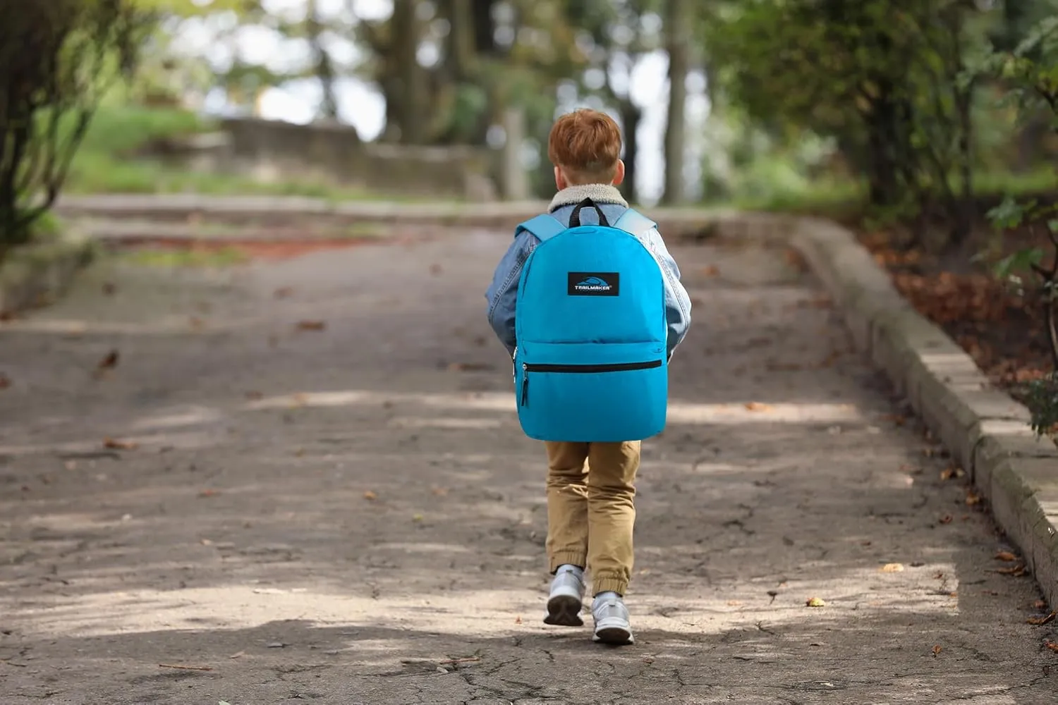 Trail maker Classic 17 Inch Backpack with Adjustable Padded Shoulder Straps (Light Blue)